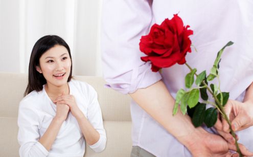 深圳个人信息调查公司-一名27岁的妇女哭了：结婚后她的初恋，她的丈夫无法原