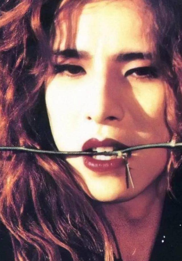 出轨女人会真心回归家庭吗_出轨女人的表现和心理_女人出轨